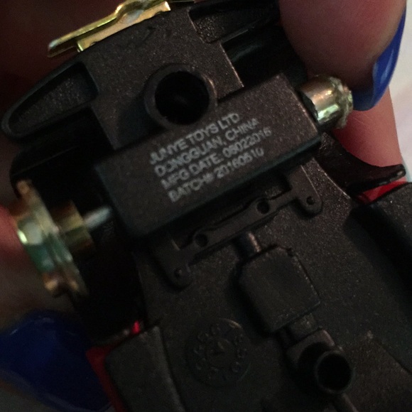 Free!!! Junye toys Fire Truck (broken) - Picture 4 of 6